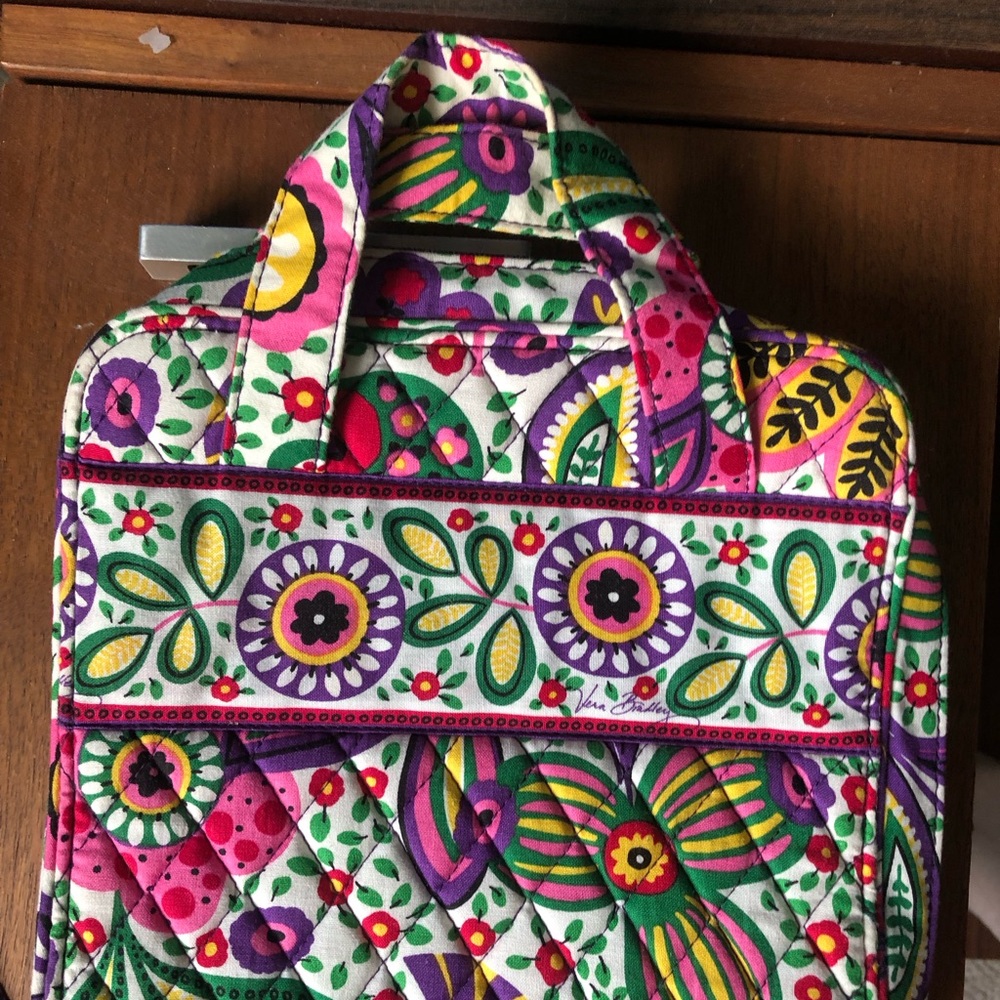 Vera Bradley hand bag
